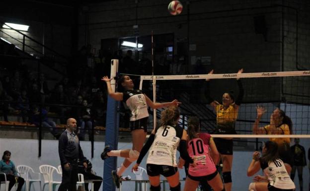 El Extremadura Arroyo aplasta a Aguere (3- 0) y suma su quinta victoria consecutiva pensando en la Copa
