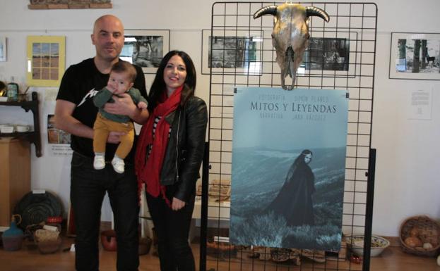 La exposición 'Mitos y leyendas' en Arroyo de la Luz