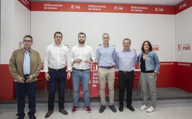 El PSOE creará una red de transporte y turismo entre Cáceres y su zona de influencia