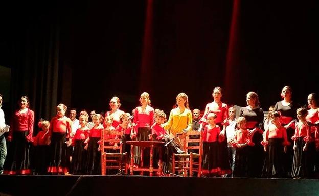 Clausura de la escuela de Sevillanas y Flamenco