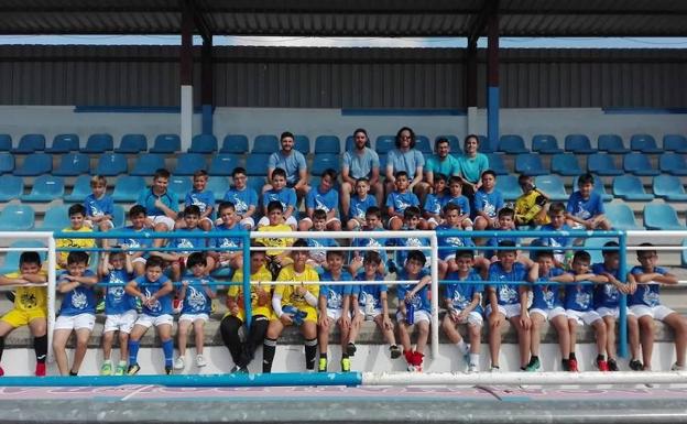 Pebetero vuelve con su campus de fútbol a Arroyo de la Luz