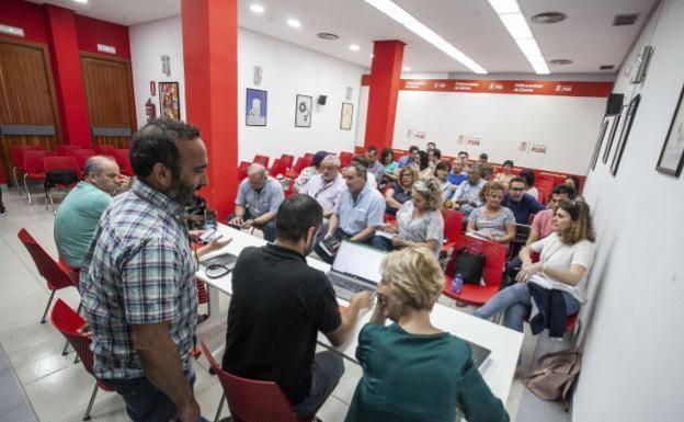 El PSOE incorpora 10 nombres nuevos a la Diputación cacereña
