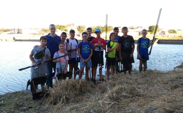 La Escuela Municipal de Pesca de Arroyo de la Luz ha inaugurado el nuevo curso