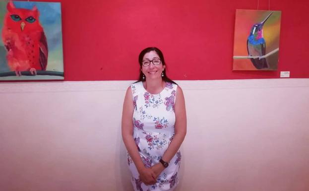 La pintora arroyana Mª Luz Tejado Morán expone su 'Naturaleza con Arte' en Garrovillas de Alconétar