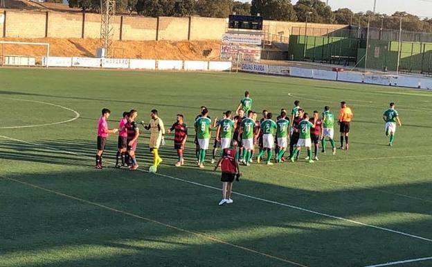 El Arroyo elimina al Cacereño con un gol en el descuento