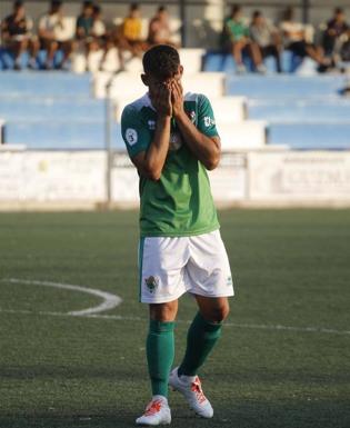 El Arroyo acrecienta las dudas del Cacereño
