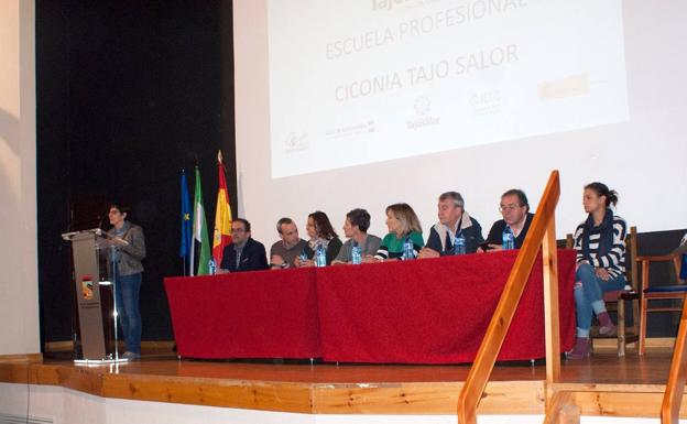 La Mancomunidad Tajo Salor clausura la Escuela Profesional 'Ciconia Tajosalor'