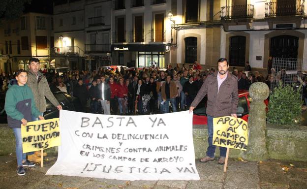 Los ganaderos y agricultores de Arroyo de la Luz convocan una nueva manifestación para mañana sábado 16
