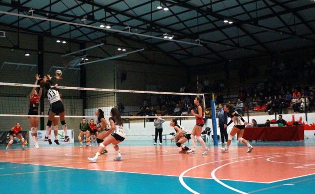 El Extremadura Arroyo sufre sin límites para derrotar 3-2 al CV Sestao