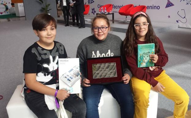 Primer premio nacional para alumnos del IES Luis de Morales en el concurso 'Propuestas innovadoras a los retos de Europa 2020'