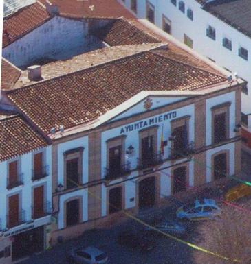 52 actuaciones del Ayuntamiento y 22 ruegos y preguntas en el pleno de noviembre