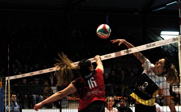 Un Extremadura Arroyo desacertado pierde 0-3 con VP Madrid