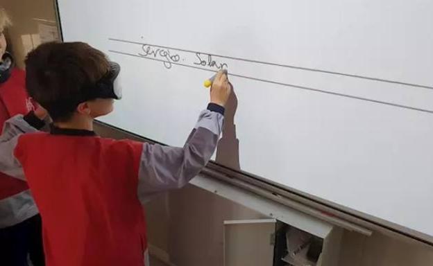 Un total de 600 estudiantes han participado en talleres de DYA Extremadura sobre consumo de alcohol en menores