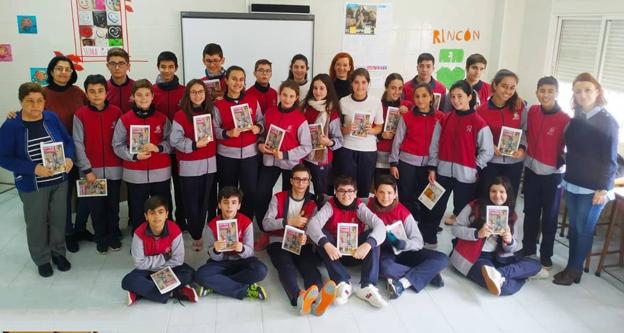 La escritora Begoña Oro colabora con el programa de fomento de la lectura del colegio Ntra. Sra. de los Dolores