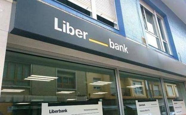 Liberbank exige cita previa para ir a sus oficinas a cobrar la pensión