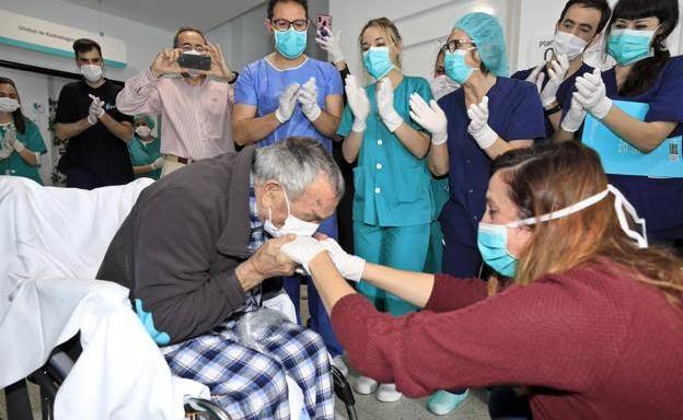 Dan de alta a 4 pacientes de la clínica Quirón de Cáceres y 6 del Hospital Provincial