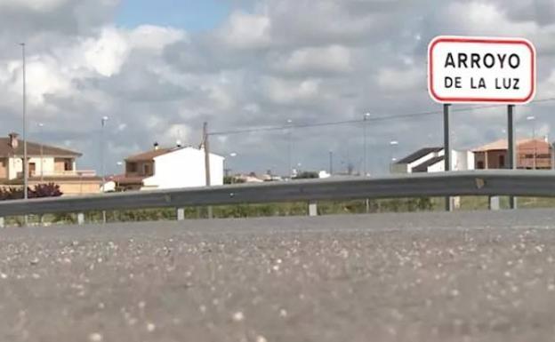 Vecinos de Arroyo de la Luz se muestran «aliviados» tras levantarse el aislamiento social
