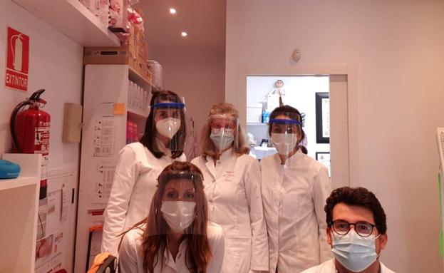 A la búsqueda de mascarillas en Arroyo de la Luz