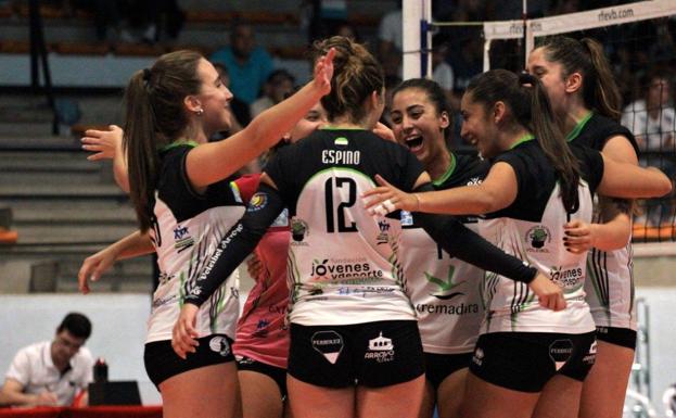 El Extremadura Arroyo presenta a la RFEVB dos propuestas competitivas para la temporada 20/21