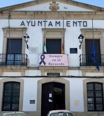 Comienzan los 10 días de luto oficial en Arroyo de la Luz
