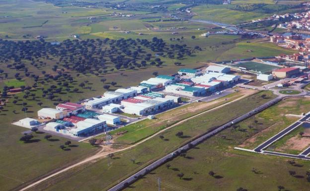 El Ayuntamiento arroyano ayuda con 100.000 euros a autónomos y empresas locales