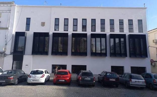 La biblioteca municipal amplía servicios con la reapertura de la sala de estudios