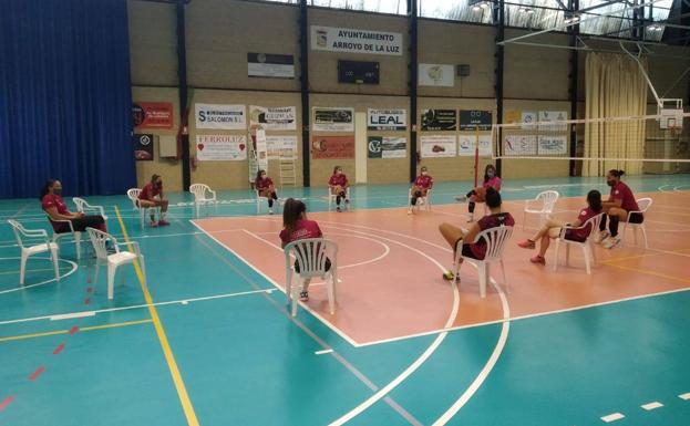 El Extremadura Arroyo da el pistoletazo de salida a su pretemporada entre grandes medidas de seguridad