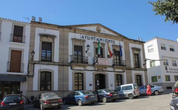 La Jefatura de la Policía local informa sobre las recomendaciones para el tránsito en los Centros Educativos