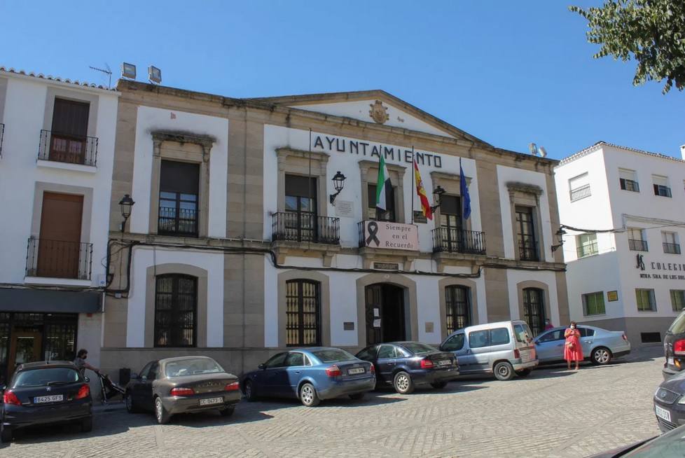Los resultados de las PCR realizadas a los dos cursos del IES Luís de Morales han sido negativos
