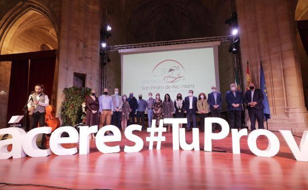 Los premios San Pedro de Alcántara reconocen a Carbajo por el Festival El Magusto