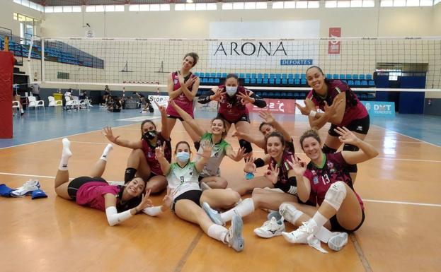 El Extremadura Arroyo sigue imparable, apabulla al Arona (0-3) y se convierte en el nuevo líder del Grupo 'A' de SF2