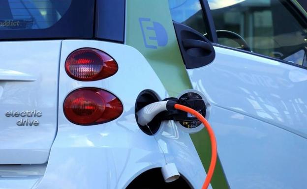 El Ayuntamiento informa sobre la convocatoria de subvenciones destinadas al fomento de la movilidad eléctrica