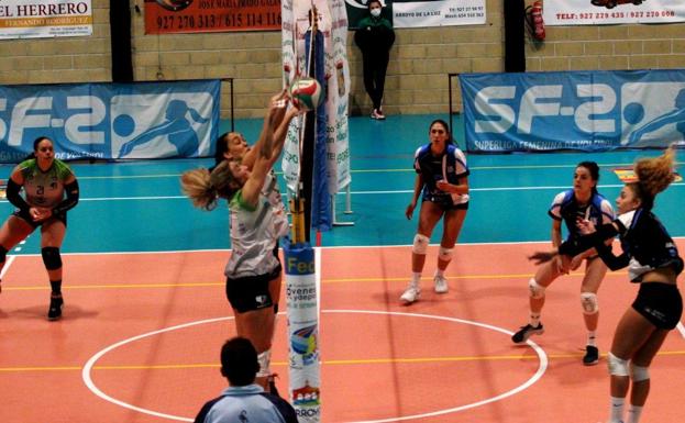 El Extremadura Arroyo somete 3-0 a Zalaeta y mantiene intactas sus opciones coperas