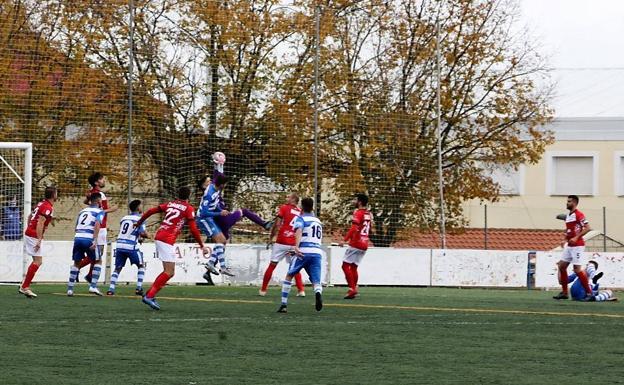 El Arroyo CP se desplazará mañana hasta Olivenza para el último partido antes del parón navideño