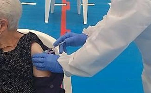 Los arroyanos mayores de 60 años son llamados a vacunarse sin cita