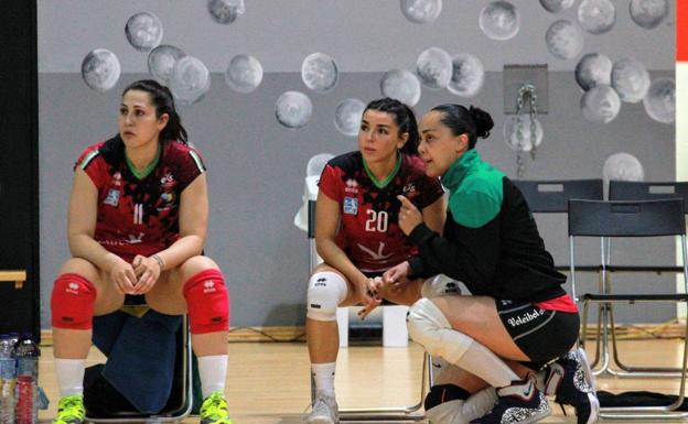 Lima: «A la hora de conformar un equipo, las jugadoras de casa son lo primero»