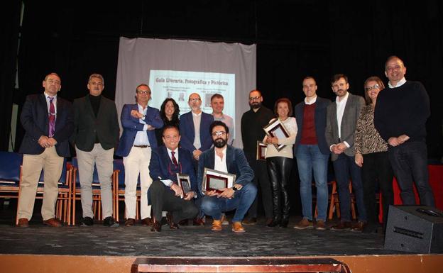 Continúa abierto el plazo de presentación de obras en los certámenes literario Hnos. Caba y Poeta Juan Ramos