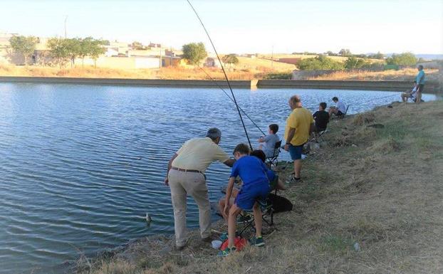 El 2 de julio comenzará el nuevo curso de la Escuela Municipal de Pesca de Arroyo de la Luz