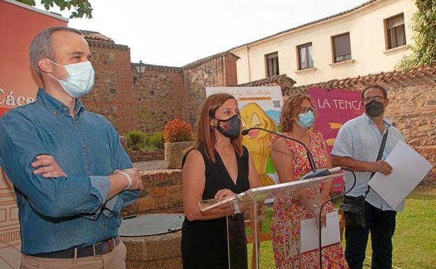 La Mancomunidad Tajo-Salor otorga la 'Tenca de Oro' a título póstumo a la expresidenta de la Diputación Rosario Cordero