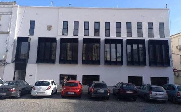 La Biblioteca Pública Municipal de Arroyo de la Luz recupera el horario de tarde