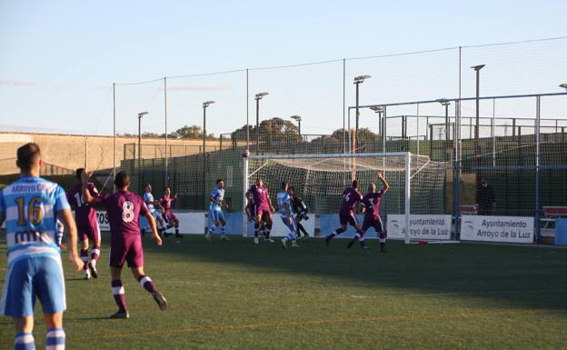 E. Pajares: «La temporada ha empezado muy bien, salvo por el partido contra el Calamonte»