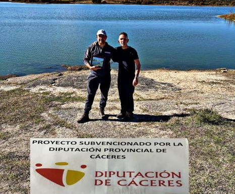 Carlos Peña gana el concurso Final de Temporada del club de pesca deportiva Las Pasaderas