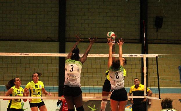 Épica remontada del Extremadura Arroyo para imponerse 3-1 a La Laguna