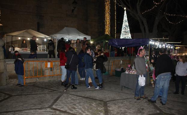 La Plaza de la Constitución acogerá el próximo domingo el Mercado Navideño