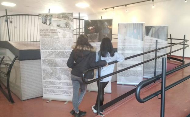 El ECJ de Arroyo de la Luz acoge la exposición 'Mujeres defensoras de derechos en Palestina: ocupación y patriarcado'