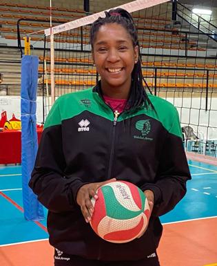 Yessica Paz, en el septeto ideal de la 12ª jornada tras su actuación ante Covadonga