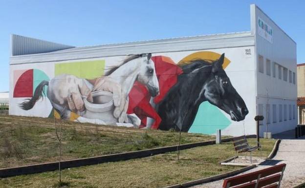 Arroyo de la Luz emplea el arte urbano como un nuevo potencial del turismo