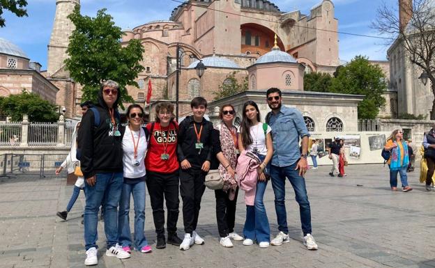 Los botijos arroyanos y la gastronomía extremeña triunfan en Turquía