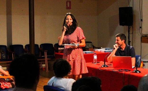 Presentado el cuento 'Vuelve pronto, ¡Te echamos de menos¡'