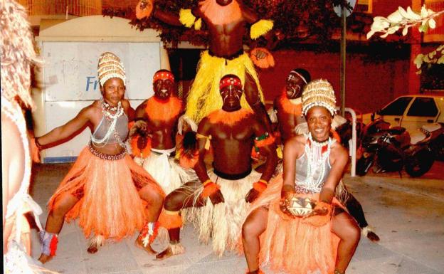 El Festival Folklórico de los Pueblos del Mundo hace parada en Arroyo de la Luz